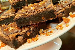 Leia mais sobre o artigo Brownie de amendoim crocante: explosão de sabores e texturas