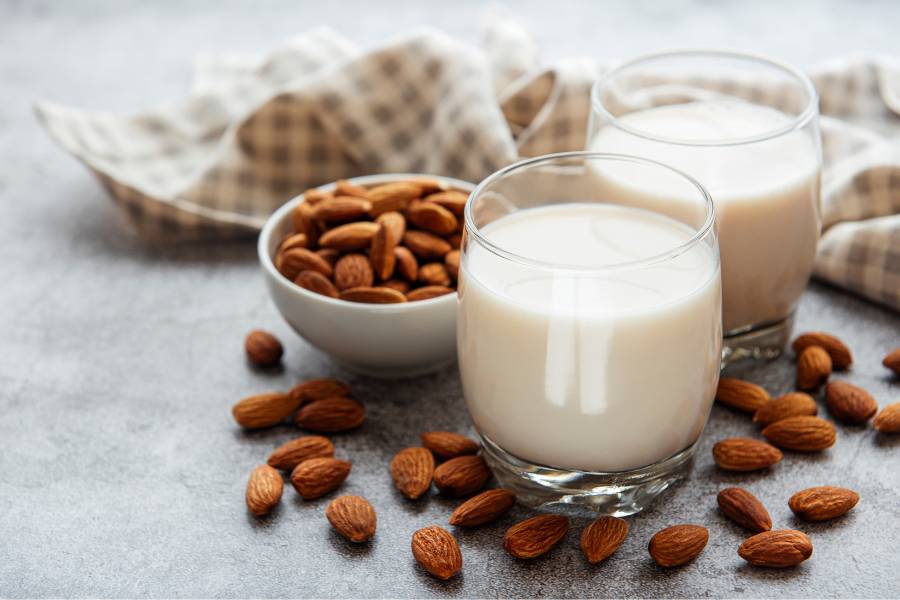 No momento, você está visualizando Aveia com leite de amêndoa e nozes